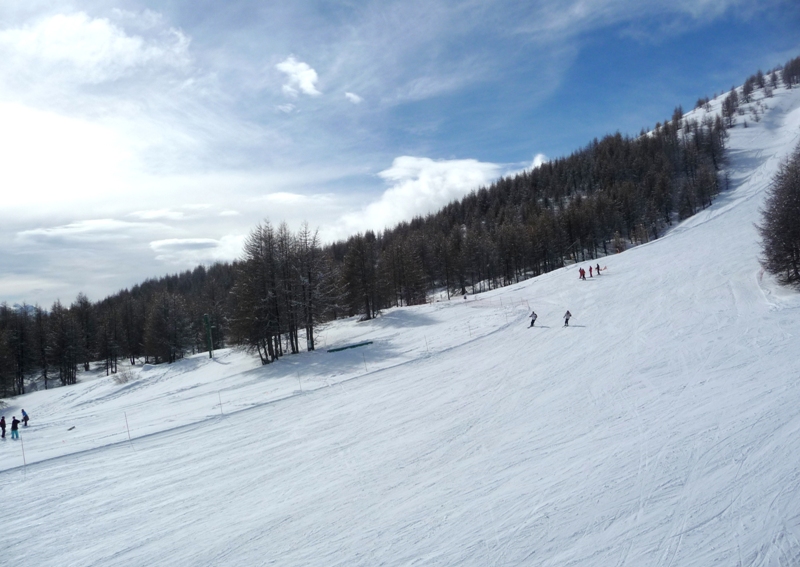 "myrtilles" nevű kék és a Snowpark bejárata