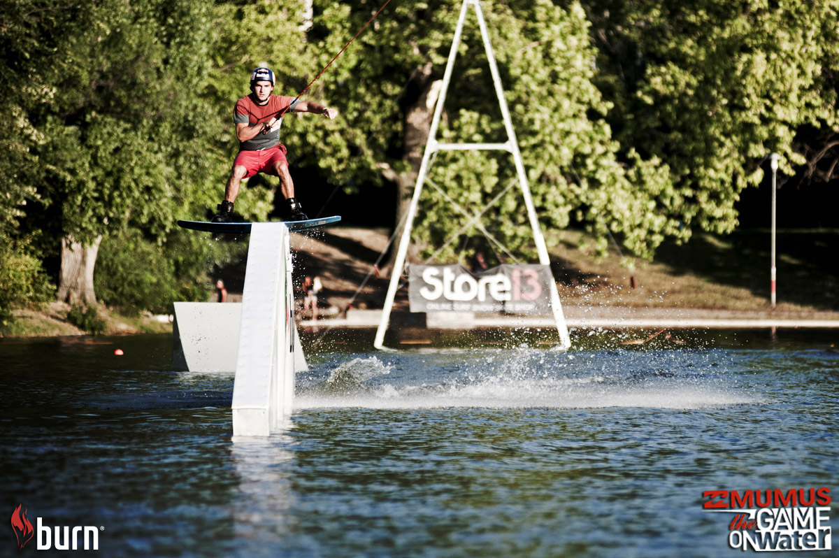 Szóláth Szebasztián  a legmagasabb elem tetején