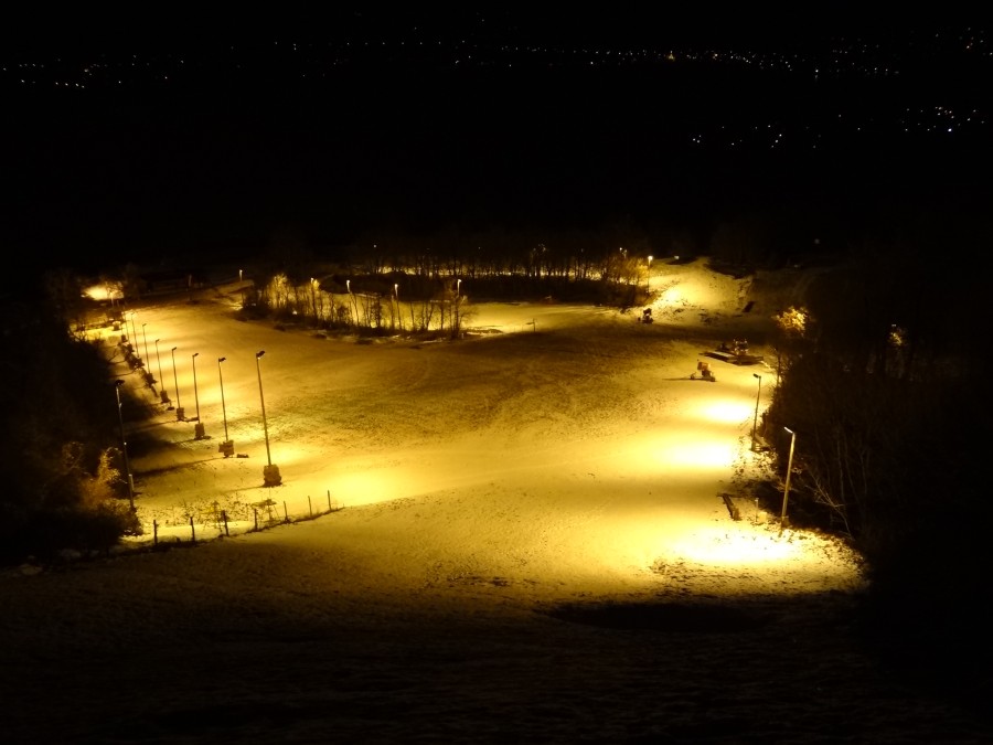 Fényárban úszó sípályák Visegrádon