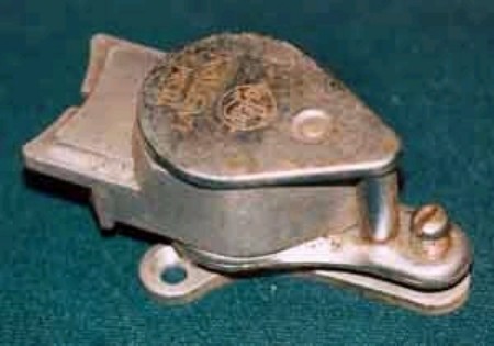 Az első biztonsági kötésfej Az első biztonsági kötésfej