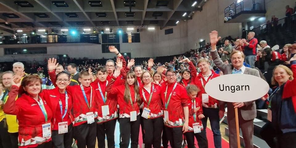 A grazi magyar konzul kísérte be a magyar csapatot a 7. Osztrák Téli Nemzeti Játékok ünnepélyes megnyitóján.