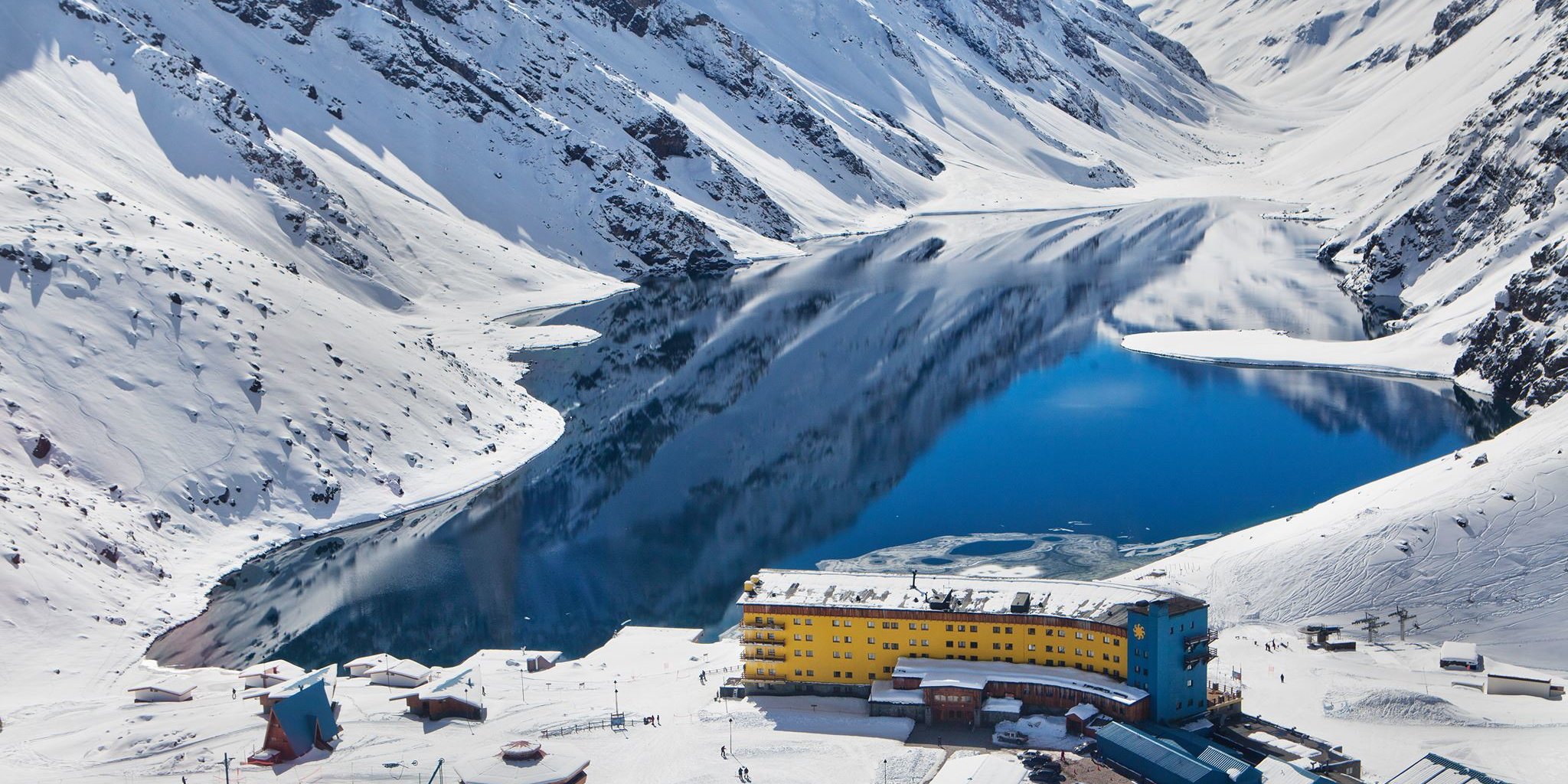 A híres szálloda és a csodás környezete