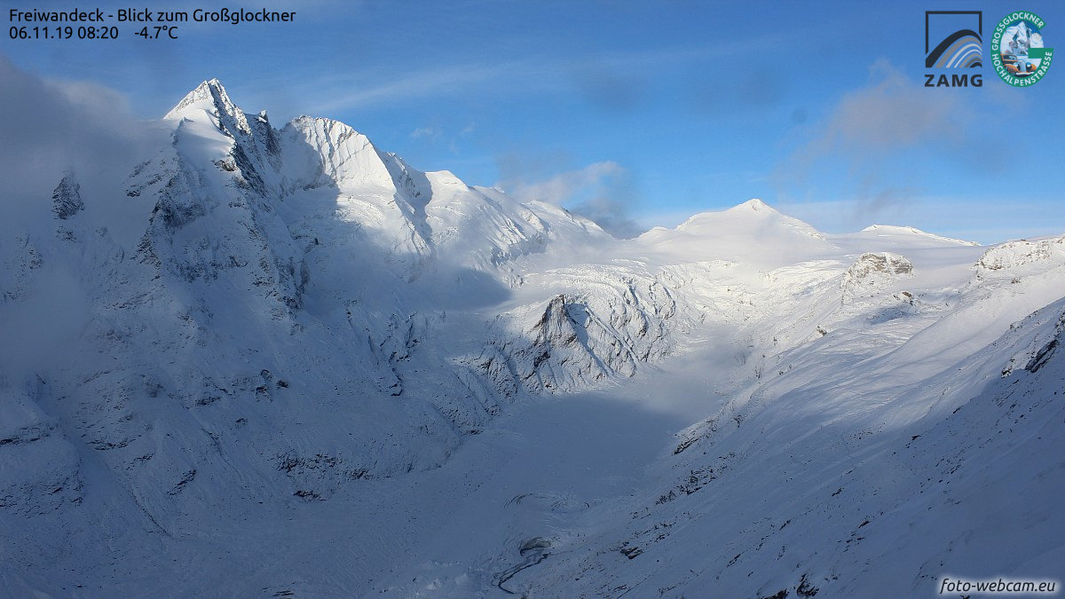 Pazar látvány a frissen behavazott Grossglockner (3789m) - Fotó: foto-webcam.eu