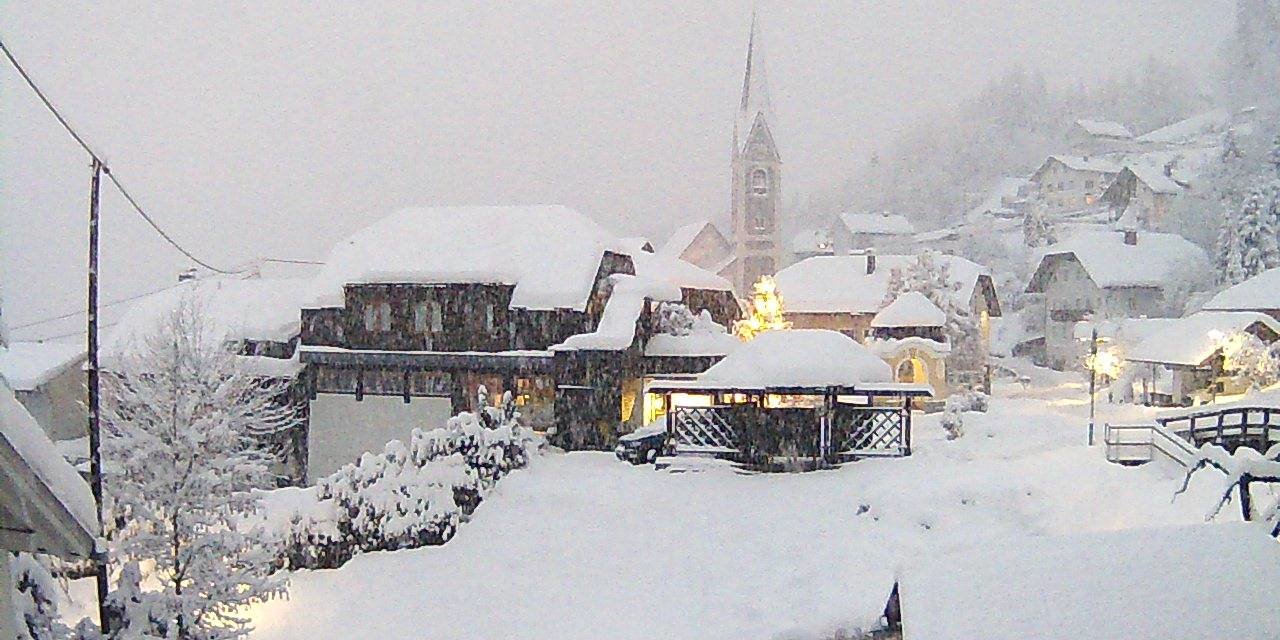 Berg település 700 m alatt a Dráva völgyében