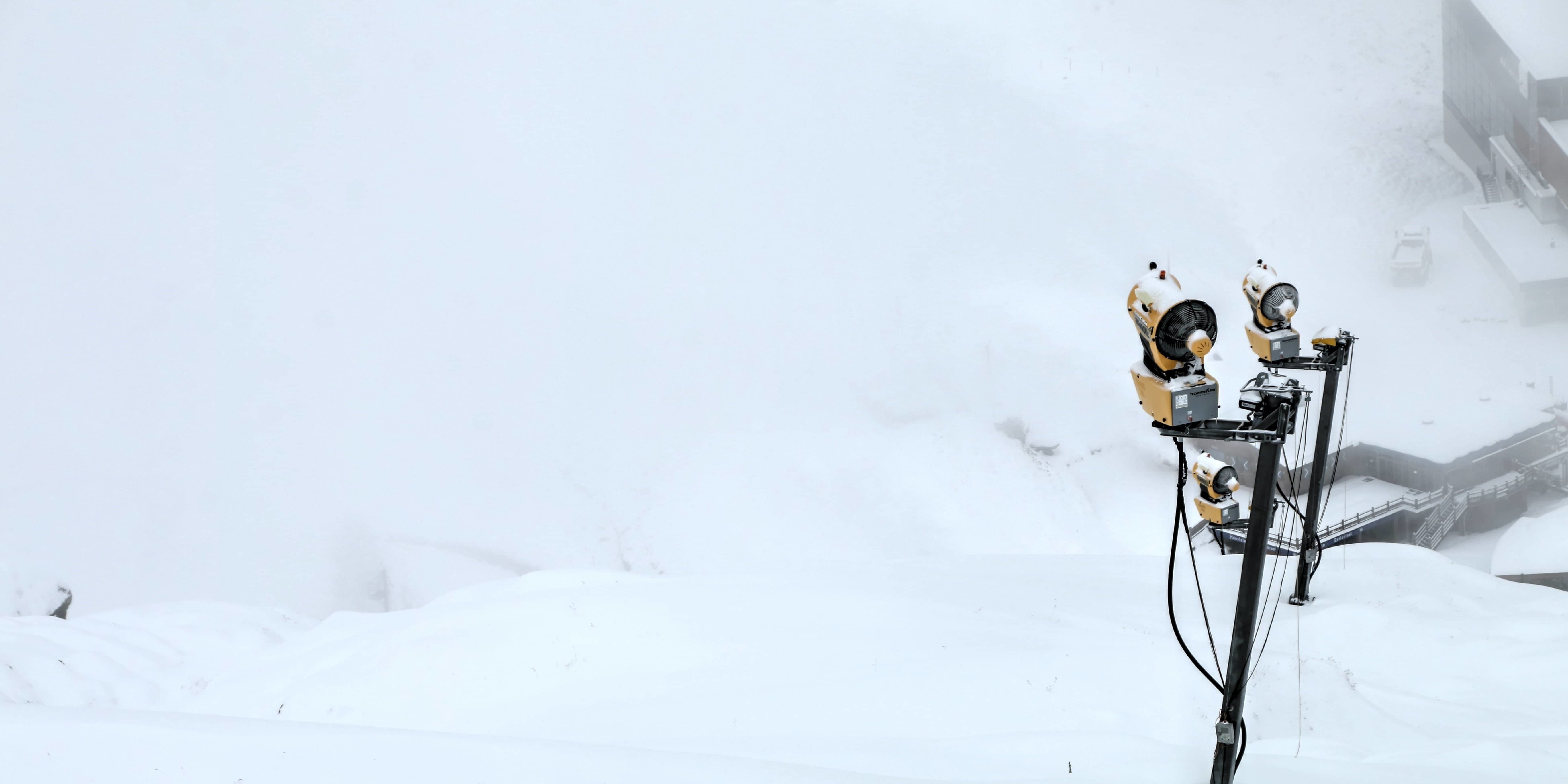 Hóágyúzás Kaprunban az Black Mamba fekete pályán - Fotó: Stánicz Balázs (Stani)