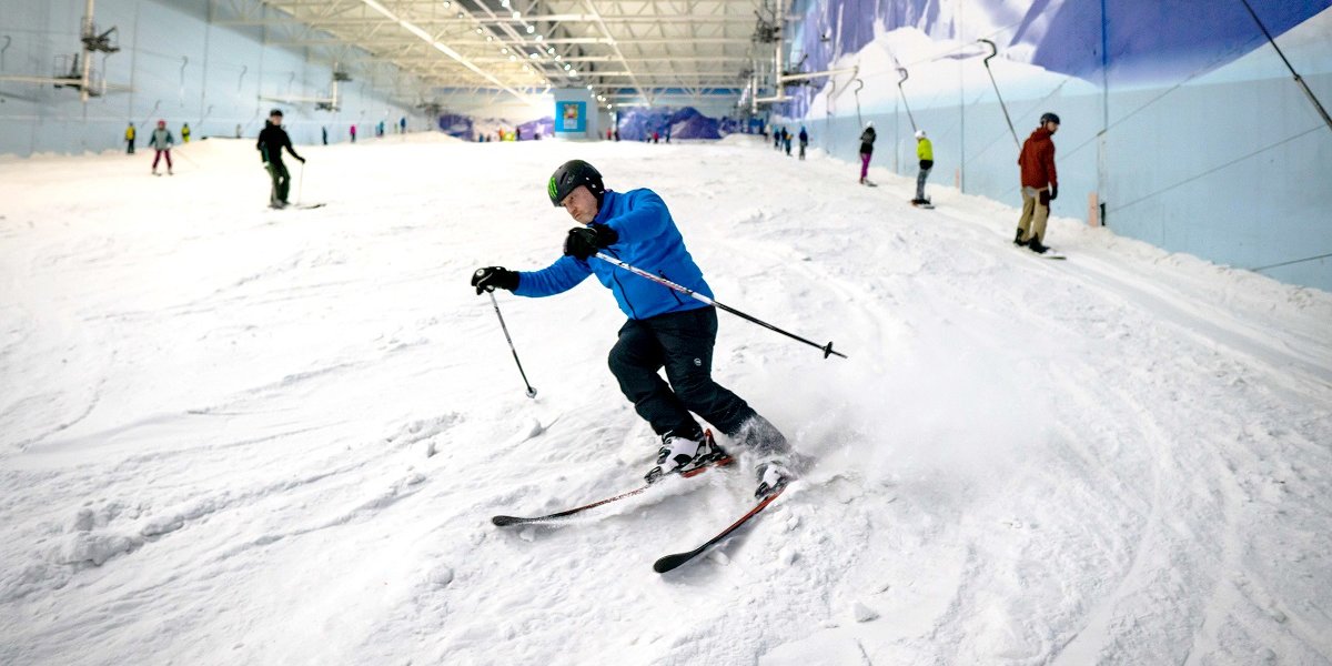Miből látszik, hogy ez még tavalyi kép? Hiányzik a maszk! (Chill Factore, Manchester)