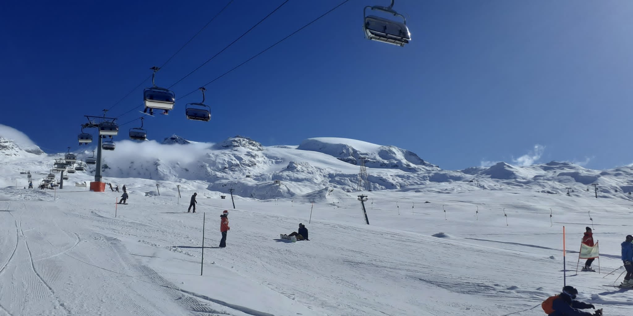Igazi képeslapidővel kezdődött a szezon - Fotó: Breuil-Cervinia