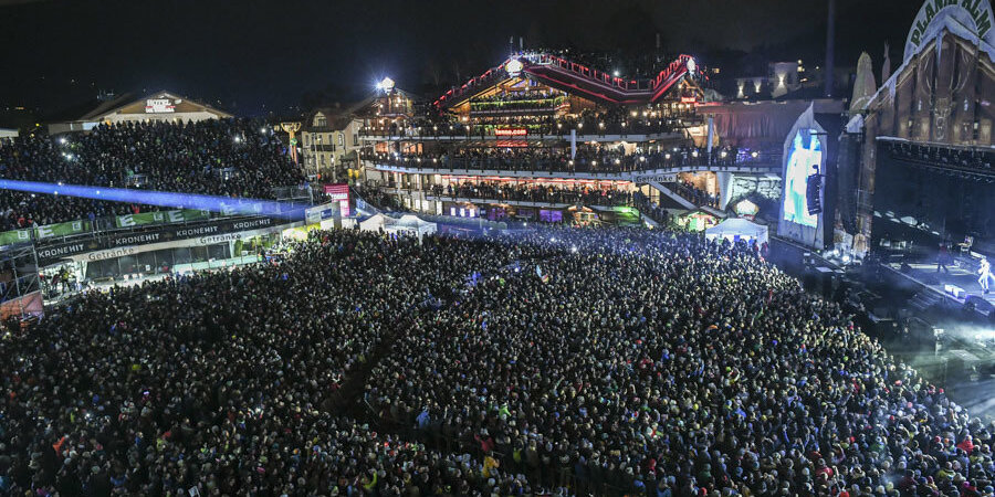 Ilyen volt egy teltházas szezonnyitó Schladmingban, a covid előtt| Fotó: Szántó György