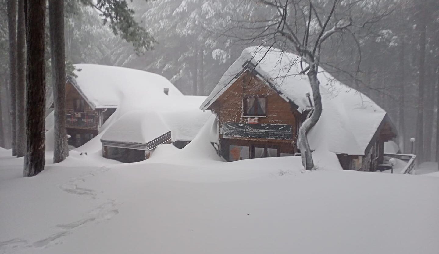 A menedékház bezárt a nagy havazásban (Kép: Chalet Clan Dei Ragazzi)