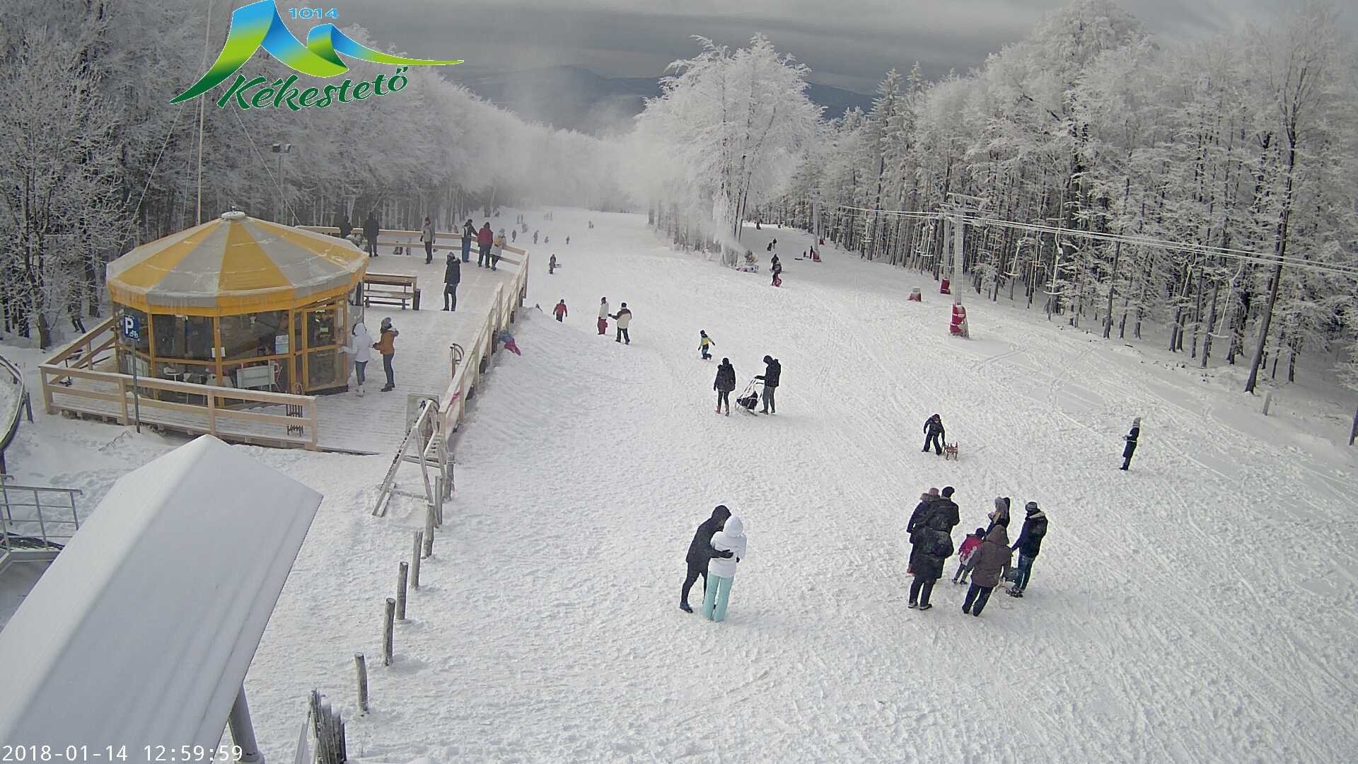 Kékestető ma délben