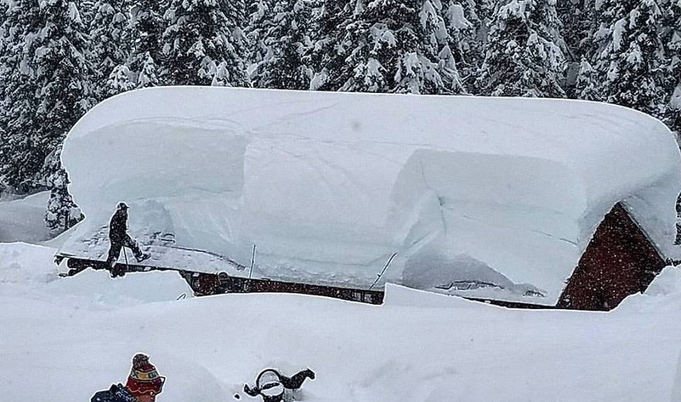 Az áramszünet előtti havazás február 5-én (Kép: Destin Peters / Facebook)