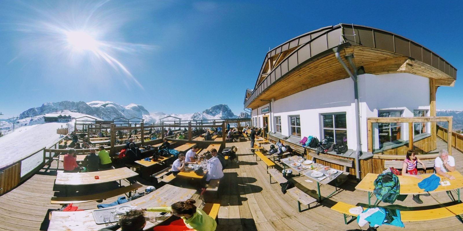 Hüttézés Nassfeld csúcsán - egy körpanoráma fotó részlete