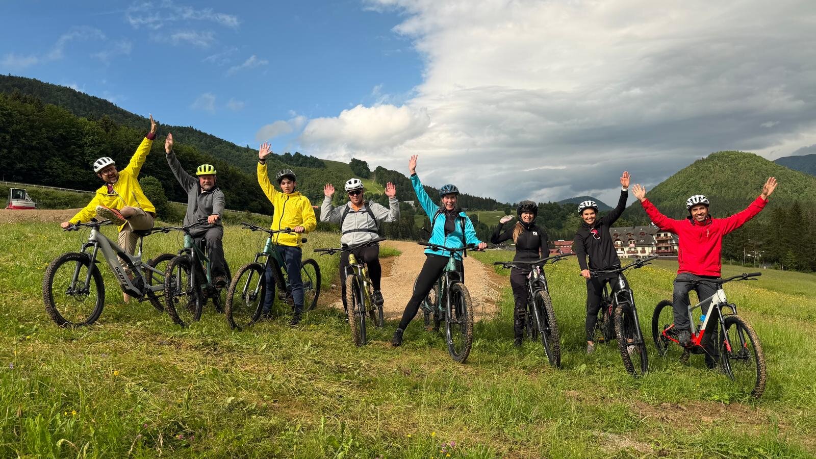 Kis csapatunk Donovaly hamarosan megnyitó bringás parkjának "tesztelésén!"