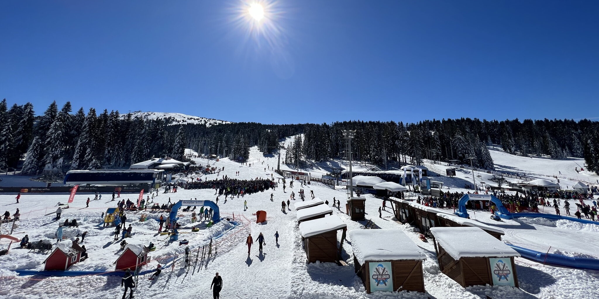 Kopaonik napsütésben