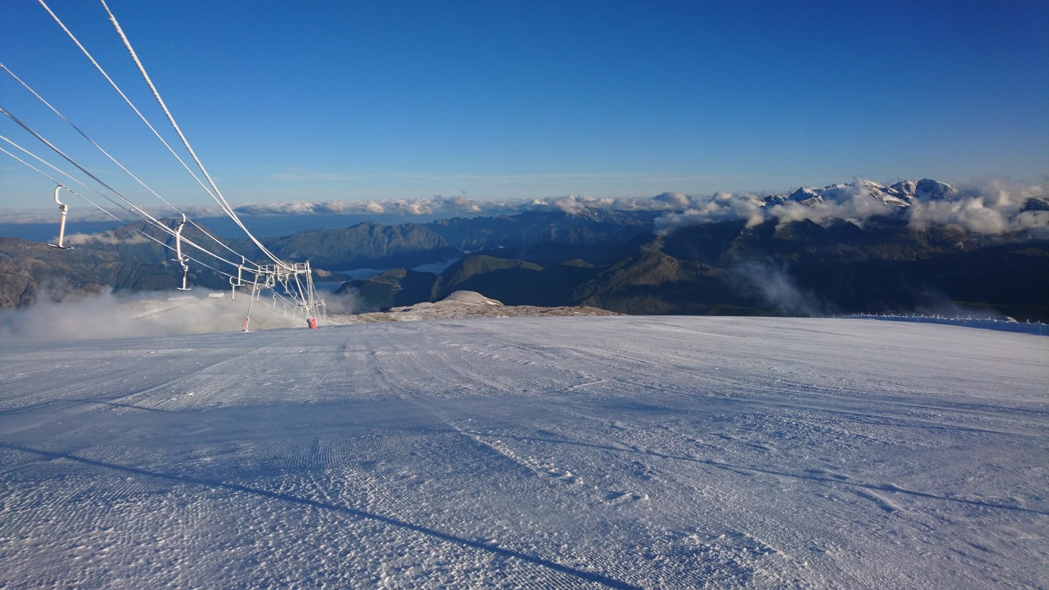 Egy marketing beállítású kép a gleccserről idén július végén (Les 2 Alpes/Facebook)