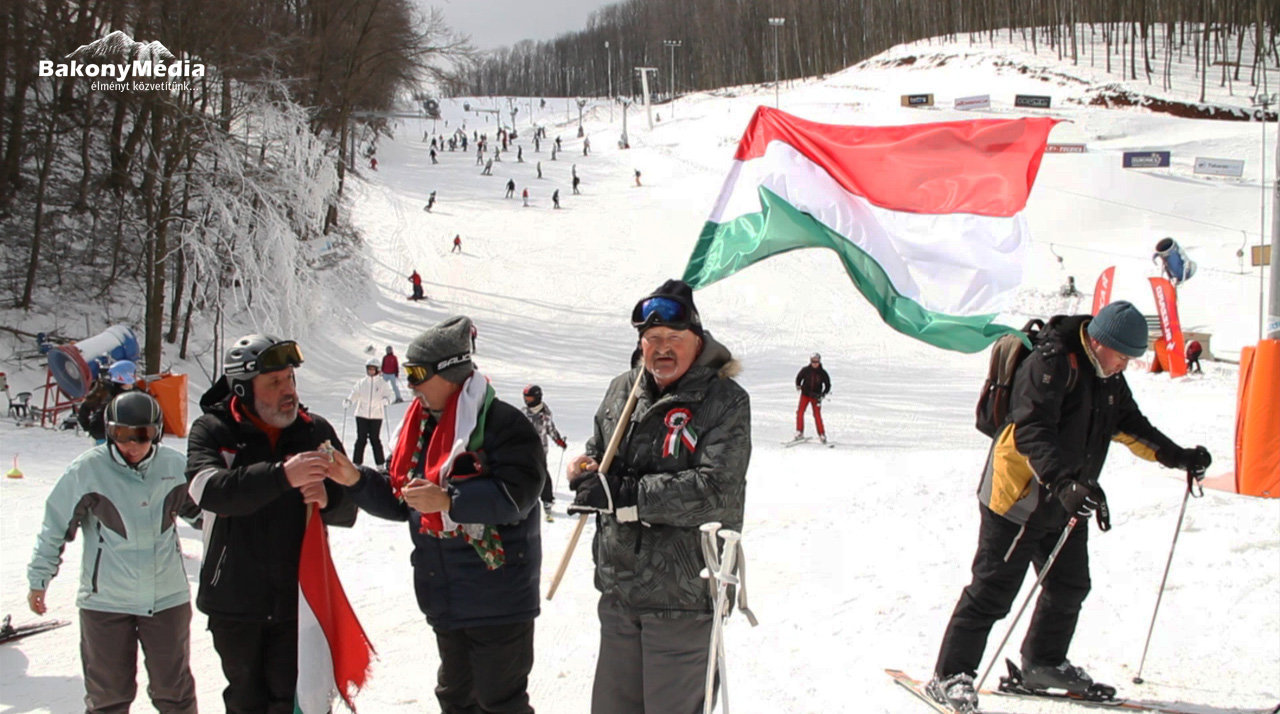 Nemzeti csúszás március 15-én | Fotó: Bakony Média