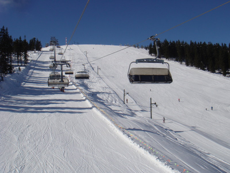 Hatüléses lift Martinske Hole síterepén