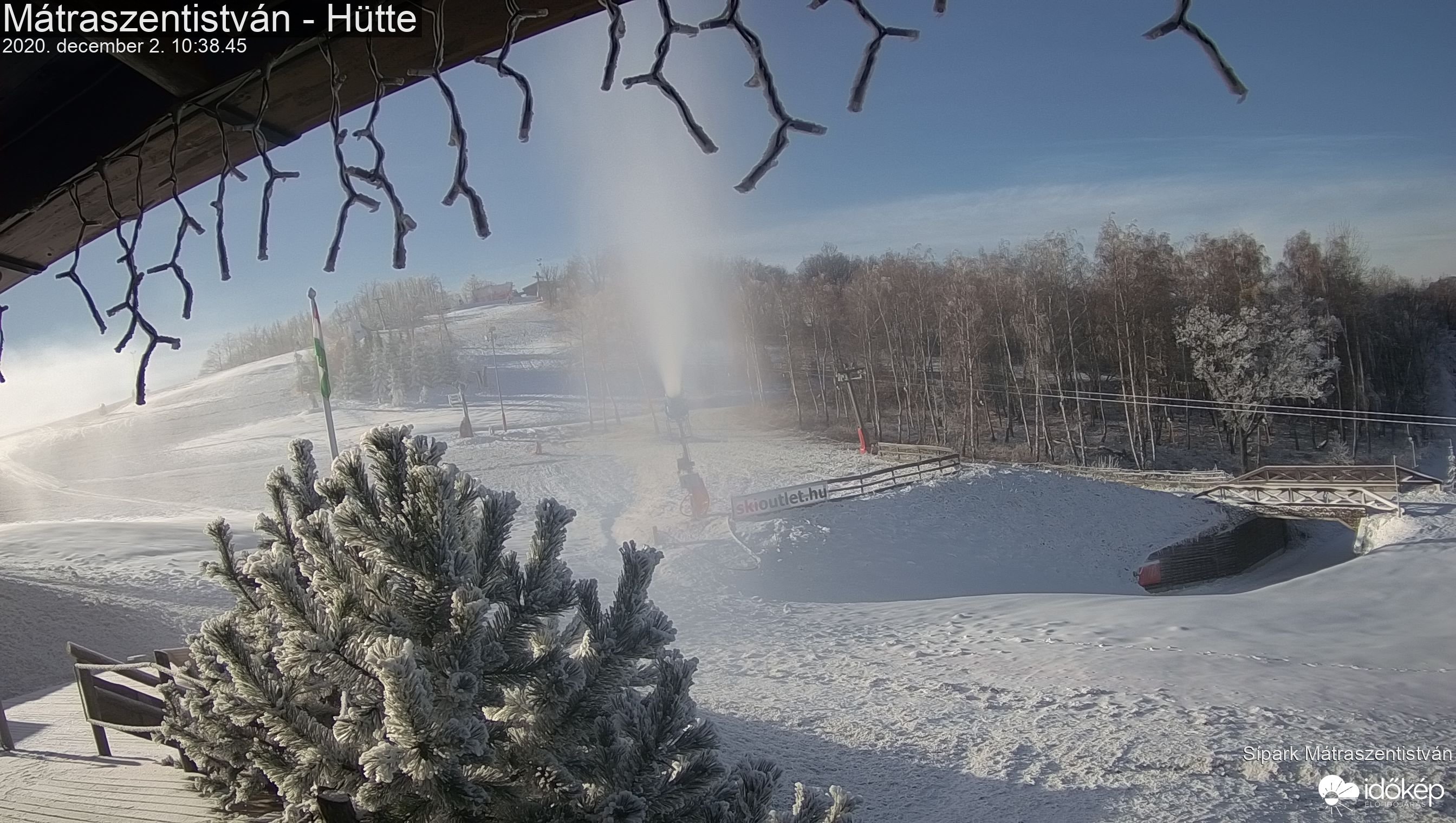 Szerda délelőtt is folytatódott a hóágyúzás