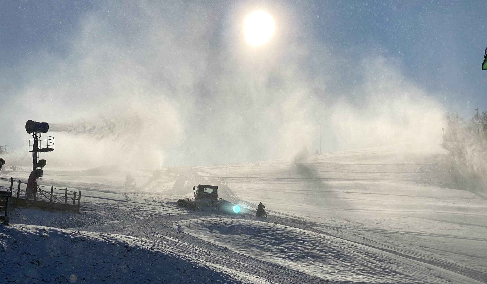 Hóágyúzás a Síparkban