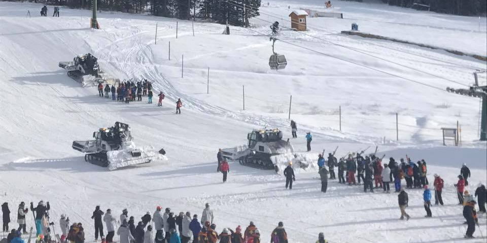 Áramszünet miatt állt a lift (Kép: Miklós Edit / Facebook)