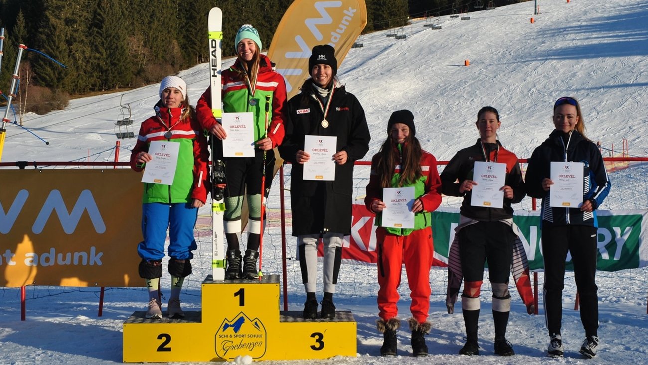 A nők között dobogósok lettek: 1.  Tóth Zita, 2. Hozmann Szonja, 3.  Junia Brigitta