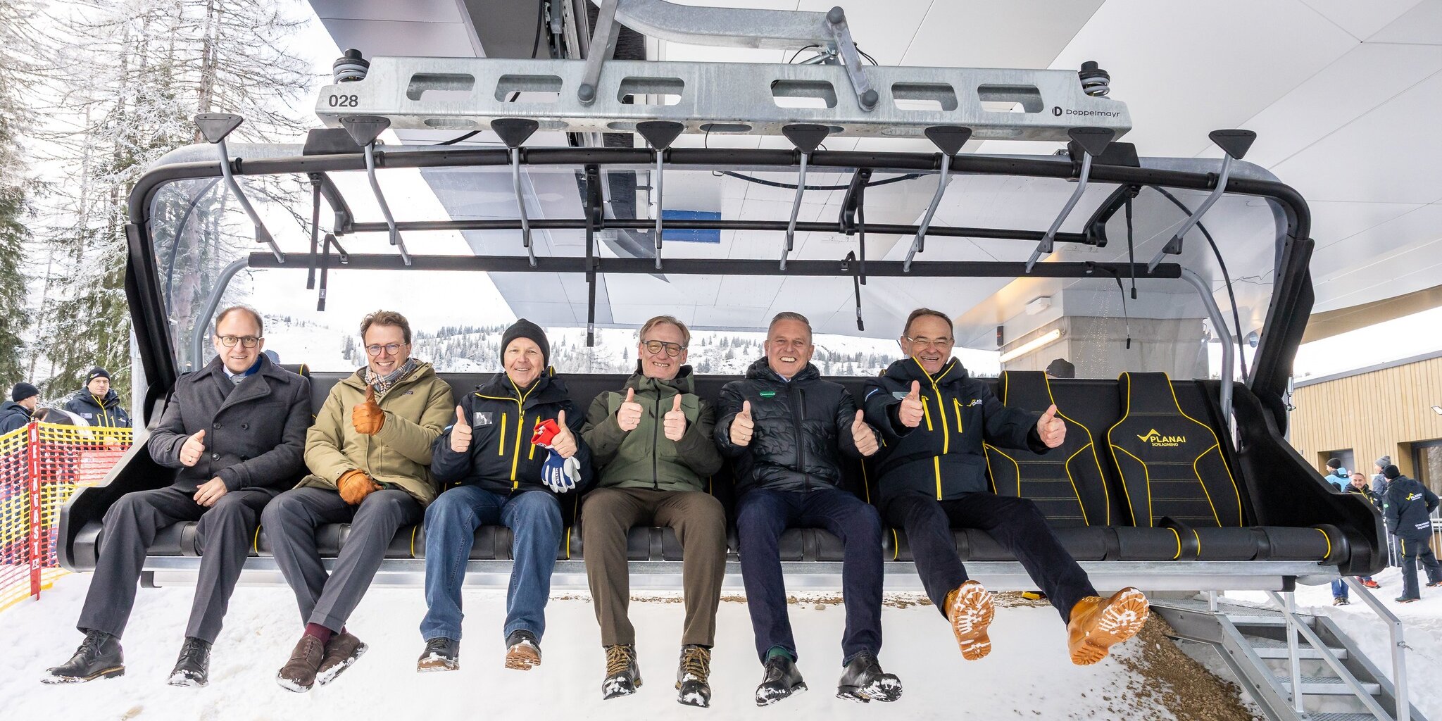 Új nyolcülésest avattak, ez visz át mostantól a Planai oldalra | Kép: Planai - Schladming