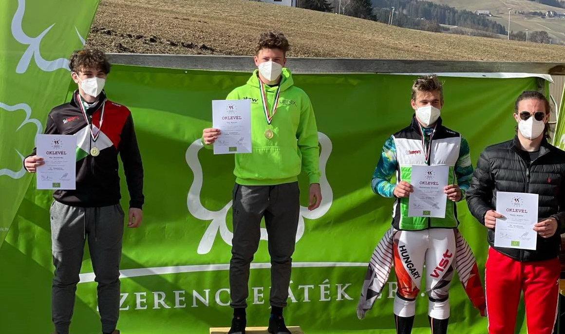 Úry Bálint  a dobogó tetején