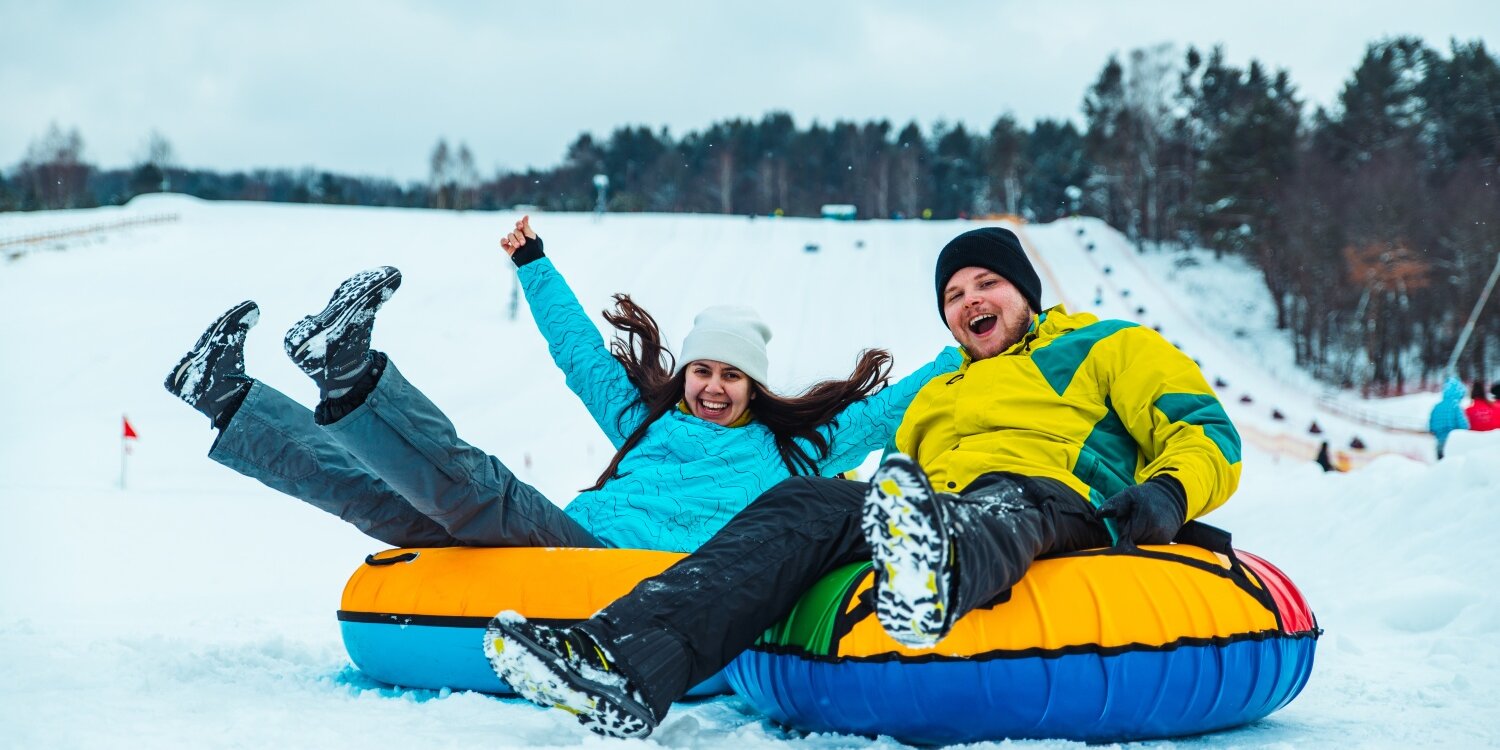 Ez a snow-tubing, más néven hófánk