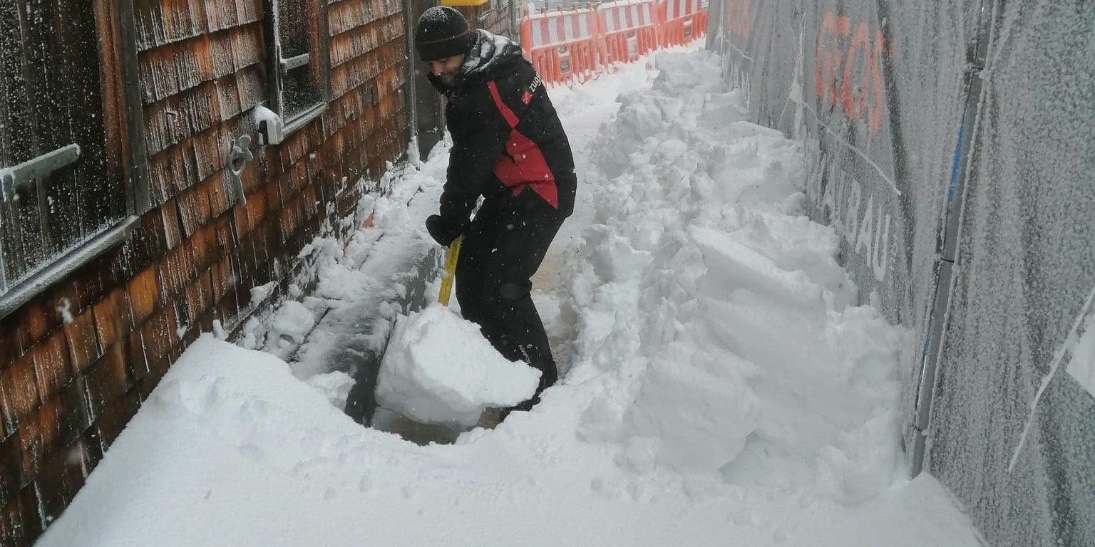 Zugspizte, Németország augusztus 30-án. A tervezett nyitás: november 19.