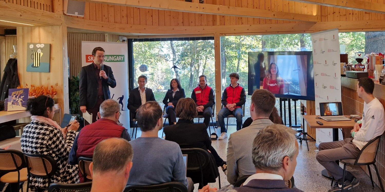 A Normafa Síházban rendezték a mai eseményt | Fotó: Wesselényi Andrea