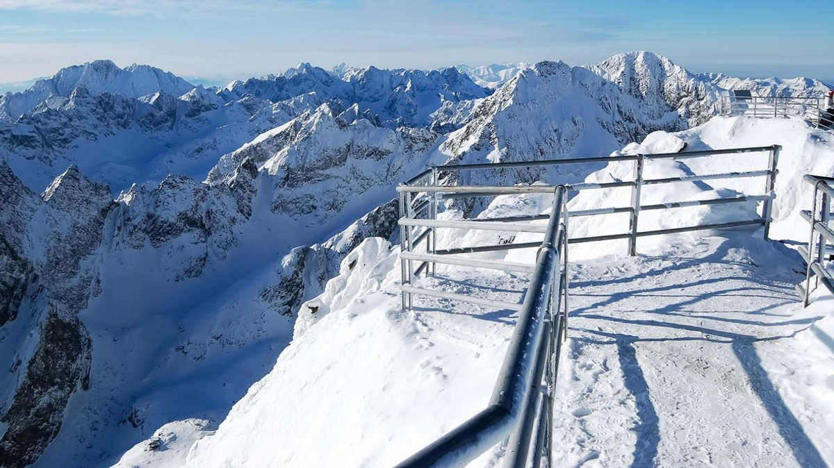 Ilyen, amikor havas a csúcs környéke