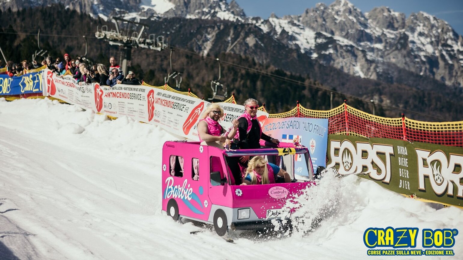 Ilyen volt a jelmezes csúszás tavaly Tarvisioban I Fotó: crazybob.it