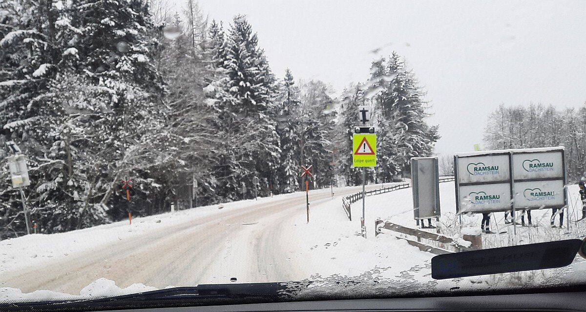 Havas út a Dachstein közelében