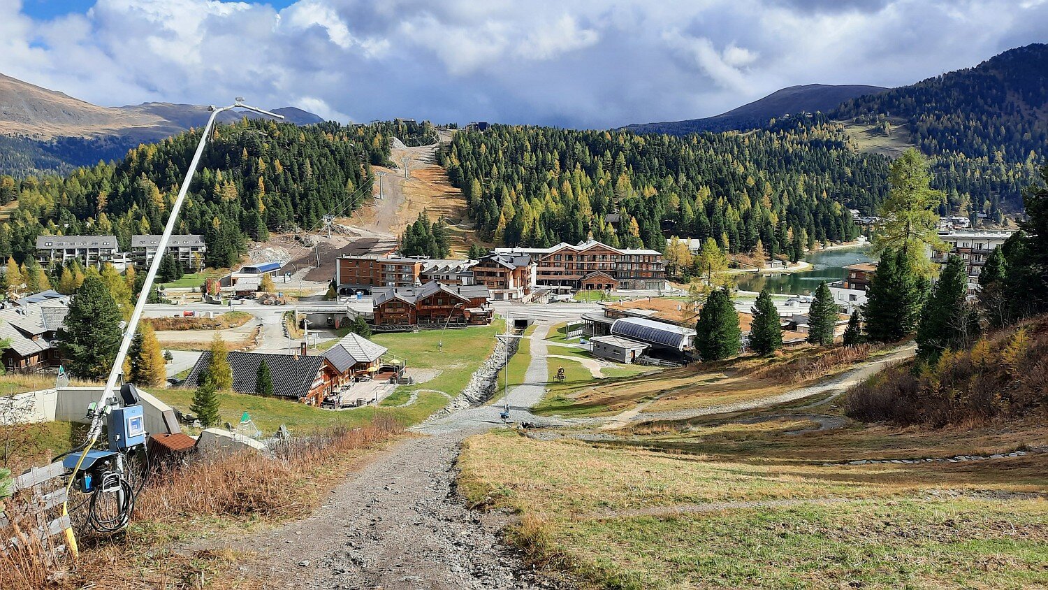 Hamarosan teljesen kész az új Wildkopfbahn | Fotó: síelők.hu 2023.10.22.