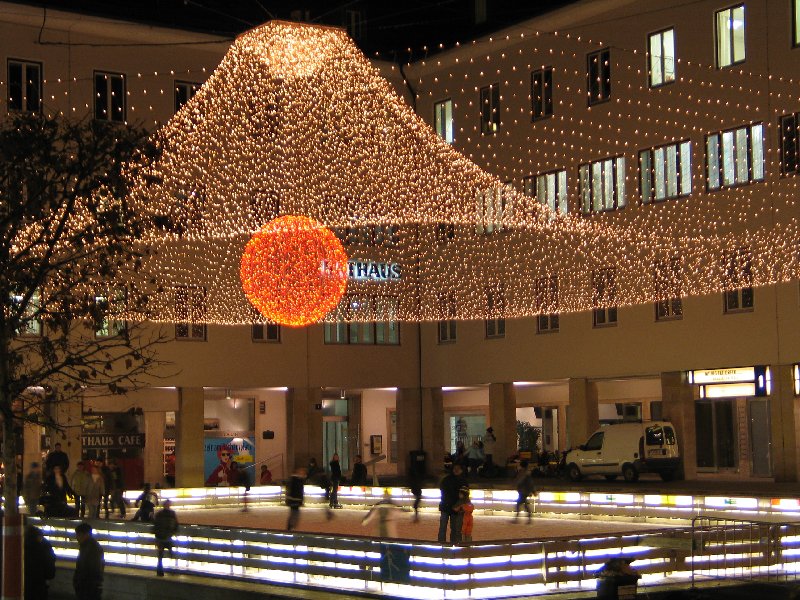 Koripálya a városháza tövében