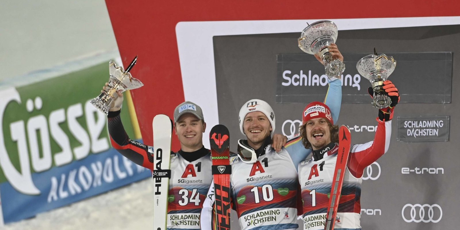 Az idei Night Race győztesei: 1. Linus STRASSER (Németország) 2. Atle Lie McGRATH (Norvégia) 3. Manuel FELLER (Ausztria) | Fotó: Szántó György